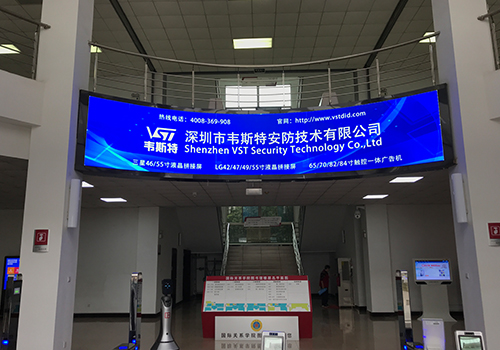 南京国际关系学院图书馆 P2.5 LED大屏